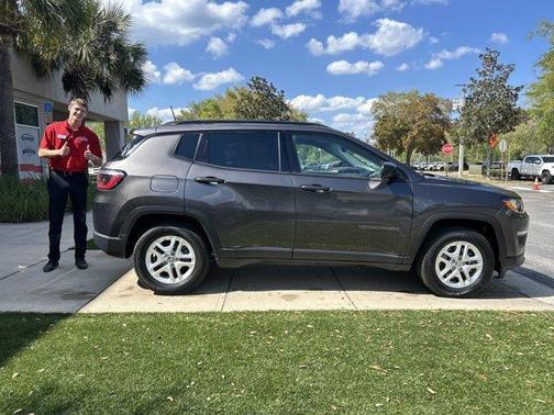 Granite Crystal Clearcoat Metallic 2017 Jeep Compass Sport