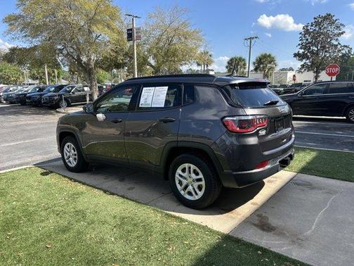 Granite Crystal Clearcoat Metallic 2017 Jeep Compass Sport