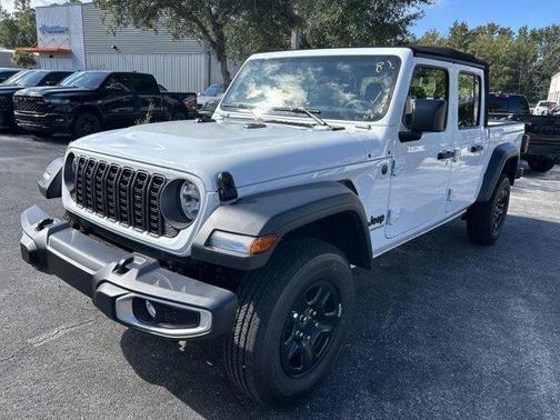 2025 Jeep Gladiator Sport