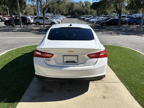 2022 Chevrolet Malibu 1LS