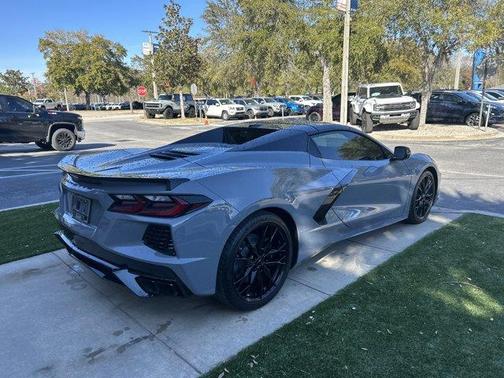 2025 Chevrolet Corvette Stingray w/2LT