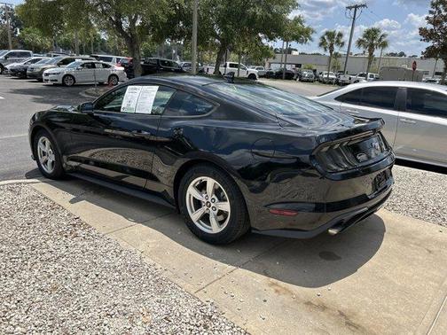 2020 Ford Mustang EcoBoost