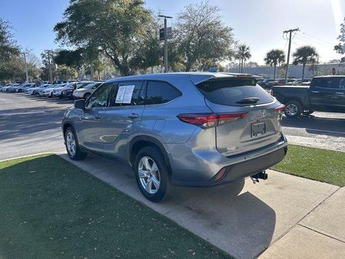 2021 Toyota Highlander LE