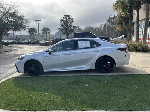 2023 Toyota Camry Hybrid XSE