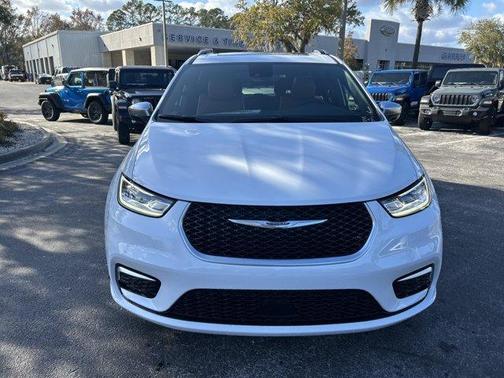 2026 Chrysler Pacifica Pinnacle