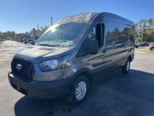 2026 Ford Transit-250 148 WB Medium Roof Cargo