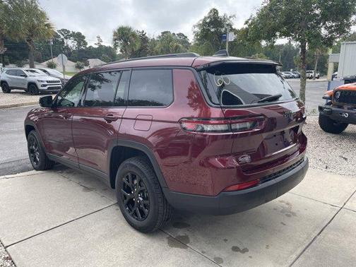 2025 Jeep Grand Cherokee L Laredo