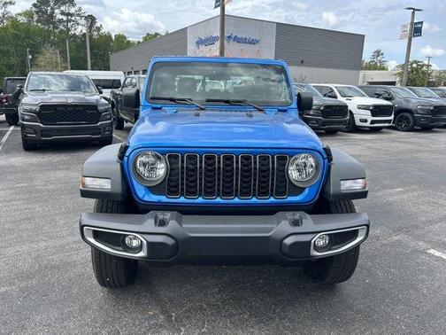 Hydro Blue Pearlcoat 2026 Jeep Gladiator Sport