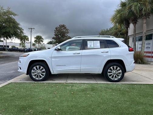 2016 Jeep Cherokee Overland