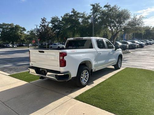 Summit White 2025 Chevrolet Silverado 1500 LT