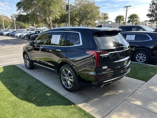 2021 Cadillac XT6 Premium Luxury FWD