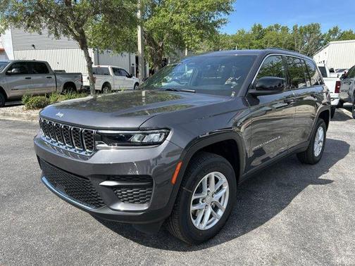 Metallic 2026 Jeep Grand Cherokee Laredo X