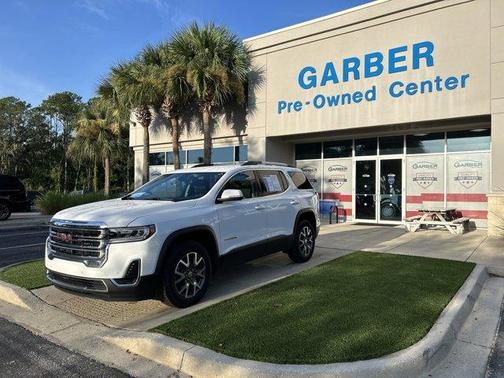 2022 GMC Acadia SLE