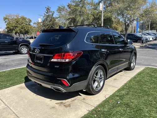 2017 Hyundai SANTA FE SE Ultimate