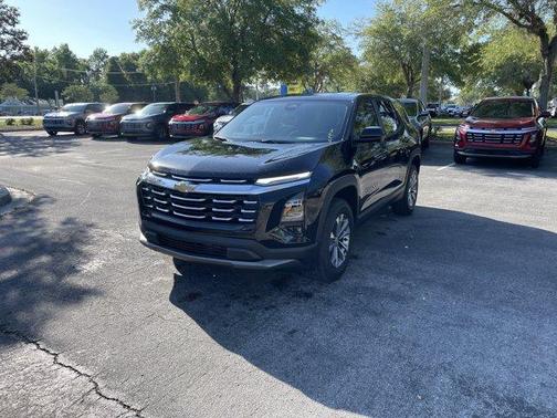Mosaic Black Metallic 2026 Chevrolet Equinox LT