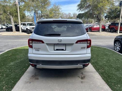 2021 Honda Pilot Touring 8-Passenger