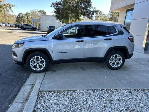 2025 Jeep Compass Sport
