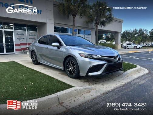 2022 Toyota Camry SE