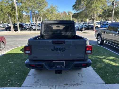 2020 Jeep Gladiator Sport