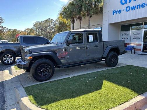 2020 Jeep Gladiator Sport