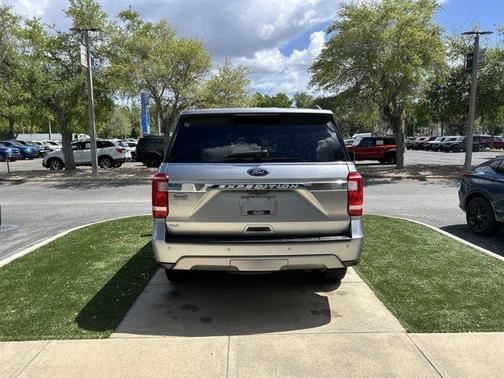 Silver 2020 Ford Expedition XLT