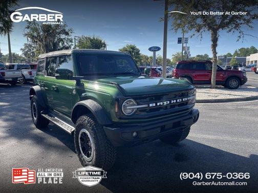 Eruption Green Metallic 2025 Ford Bronco Outer Banks