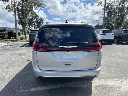 2026 Chrysler Pacifica Pinnacle