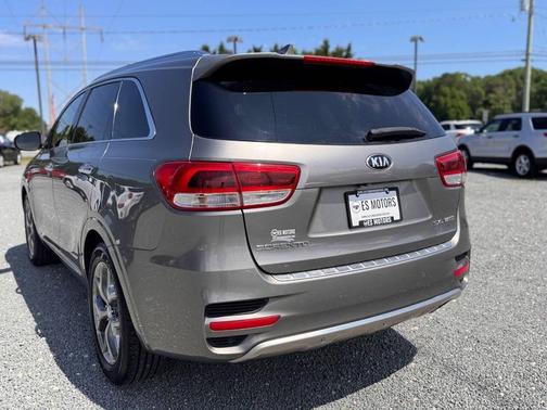 Brown 2016 Kia Sorento SXL