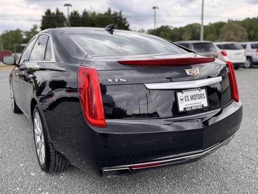 Black 2016 Cadillac XTS Luxury