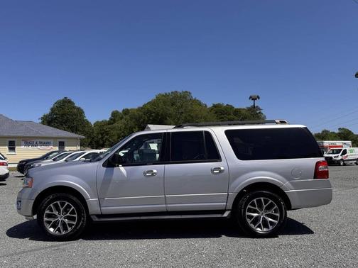 Silver 2017 Ford Expedition EL XLT