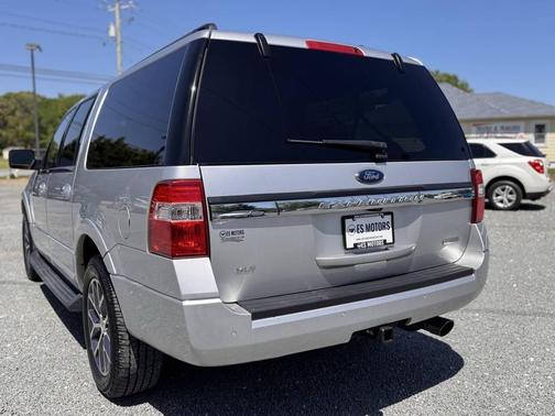 Silver 2017 Ford Expedition EL XLT