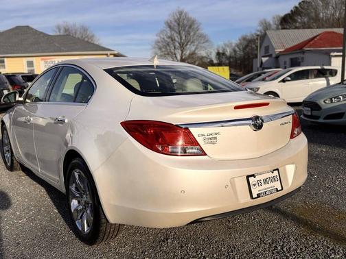2012 Buick Regal Premium 1