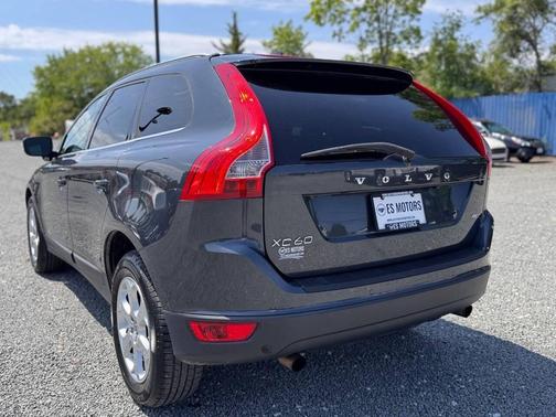 Savile Gray Metallic 2013 Volvo XC60 3.2 Premier