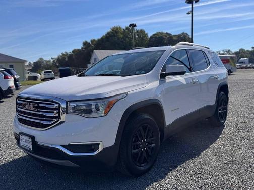 White Frost Tricoat 2019 GMC Acadia SLT-1