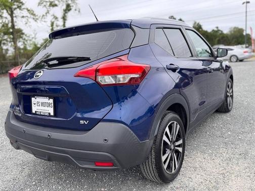 Deep Blue Pearl Metallic 2020 Nissan Kicks SV