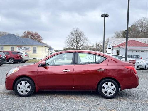 2014 Nissan Versa 1.6 SV
