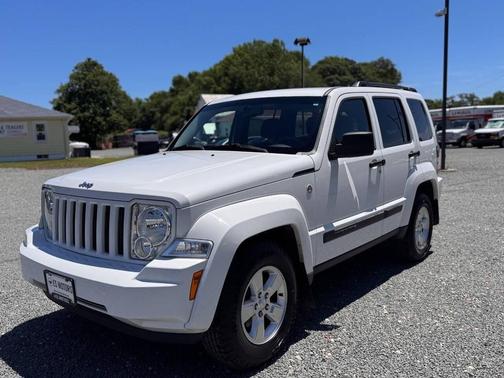Bright White Clear Coat 2012 Jeep Liberty Sport
