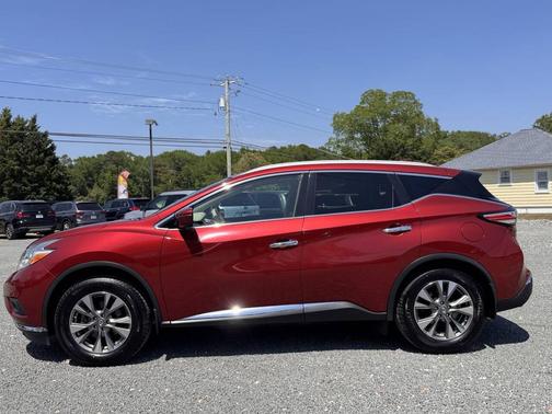 Burgundy 2016 Nissan Murano SL