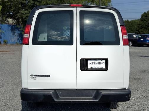 White 2019 Chevrolet Express 2500 Work Van