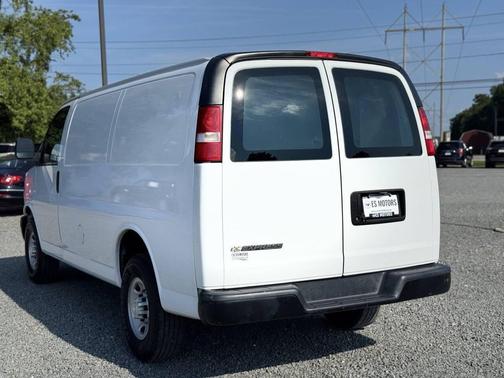White 2019 Chevrolet Express 2500 Work Van