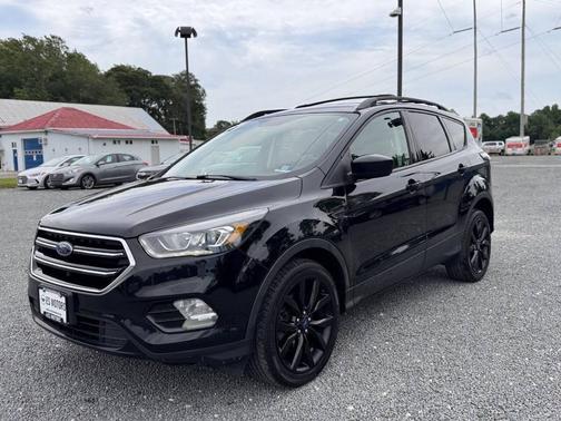 Shadow Black 2017 Ford Escape SE