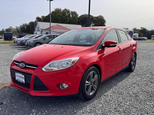Race Red 2014 Ford Focus SE