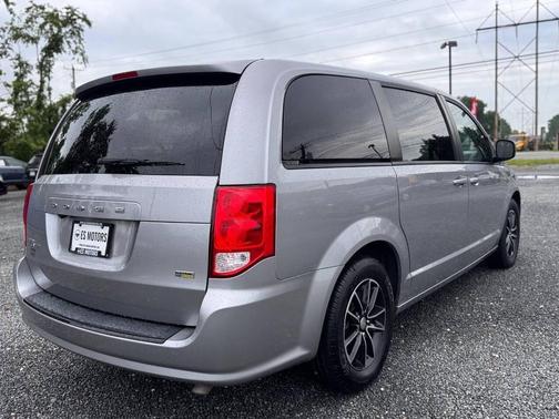 Granite Pearl Coat 2018 Dodge Grand Caravan SE