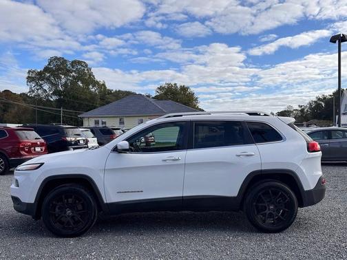 Bright White Clearcoat 2015 Jeep Cherokee Limited