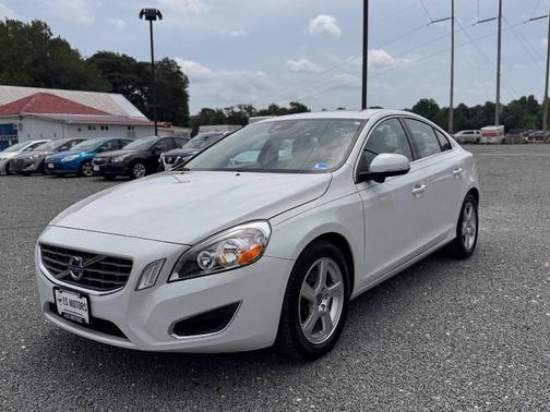 Ice White 2012 Volvo S60 T5