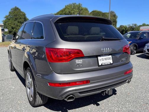 Ice Silver Metallic 2015 Audi Q7 3.0T S line Prestige