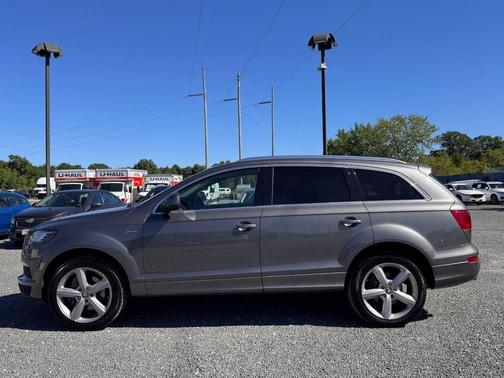 Ice Silver Metallic 2015 Audi Q7 3.0T S line Prestige
