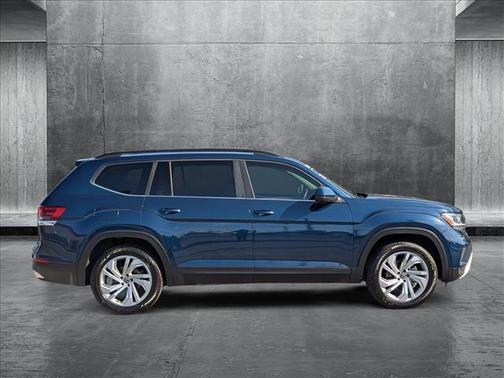 2022 Volkswagen Atlas 3.6L SE w/Technology