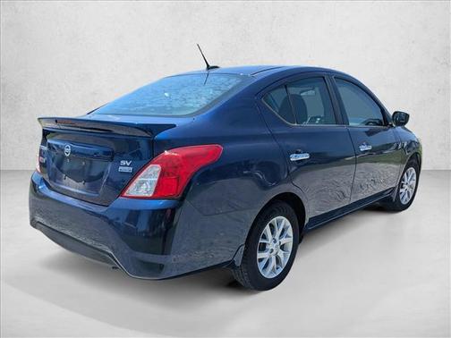 Deep Blue Pearl 2018 Nissan Versa 1.6 SV