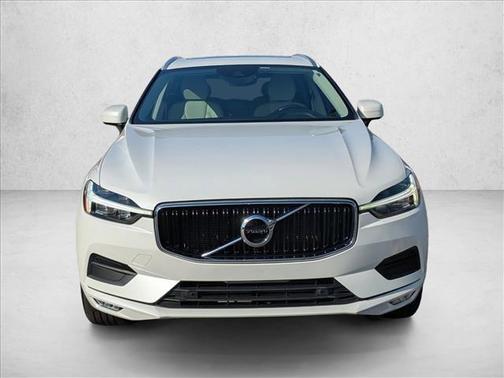 2021 Volvo XC60 T5 Momentum